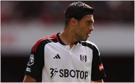 Raúl Jiménez juega nueve minutos en la derrota del Fulham frente al Manchester United