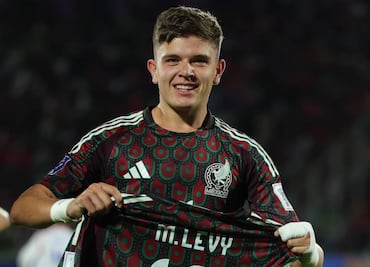 Gilberto Mora dio la asistencia para que Tahiel Jiménez adelantara a México contra Chile