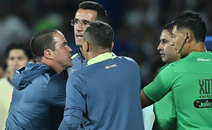 Revelan qué le dijo André Jardine a Luis Enrique Santander para que lo expulsara 