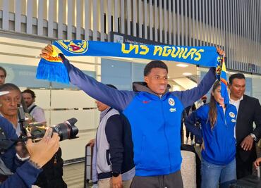 Javairo Dilrosun, el nuevo jugador del América, llega a México