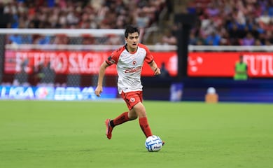 Gilberto Mora y su pasado celeste: así fueron sus inicios con un equipo de Cruz Azul. 