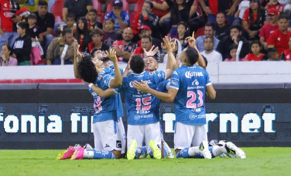 Mazatlán hundió al Atlas en el Estadio Jalisco con doblete de Ake Loba. Foto: Imago7
