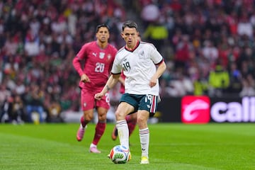 Álvaro Fidalgo no cree tener su lugar asegurado en el Mundial 2026; el jugador del Betis pide calma