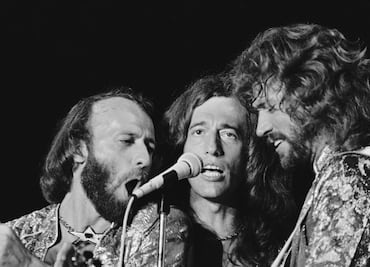Bee Gees, la maldición de la banda de pop más grande de los 70