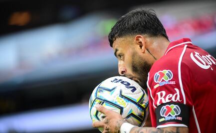 Alexis Vega pone en duda su futuro con México y analiza dejar la Selección Mexicana 