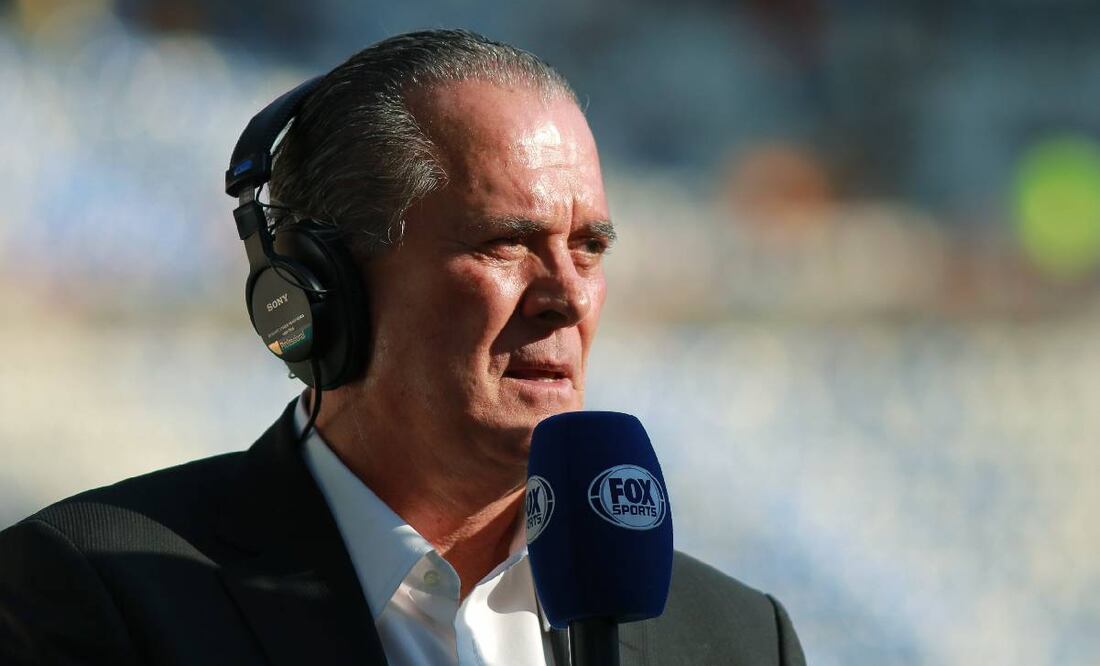 Raúl Orvañanos se quedaría sin narrar partidos de la Liga MX debido a los problemas de Fox Sports. Foto: Imago7