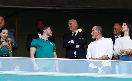 Gianni Infantino asiste al Repechaje Mundialista entre Bolivia y Surinam
