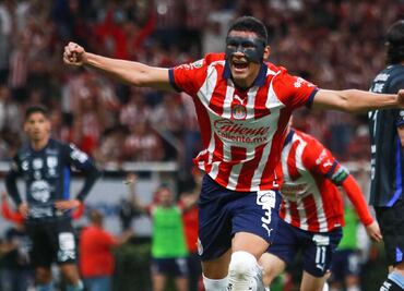 Tiba Sepúlveda y Piojo Alvarado fueron los superhéroes de Chivas ante el Querétaro