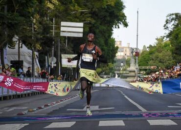 Kenia domina y se lleva el Medio Maratón de la Ciudad de México; mexicanos se quedan con los terceros lugares