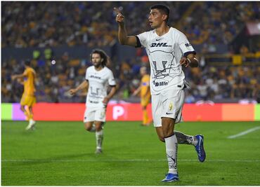 Pumas rescata empate frente a Tigres gracias a doblete de Memo Martínez