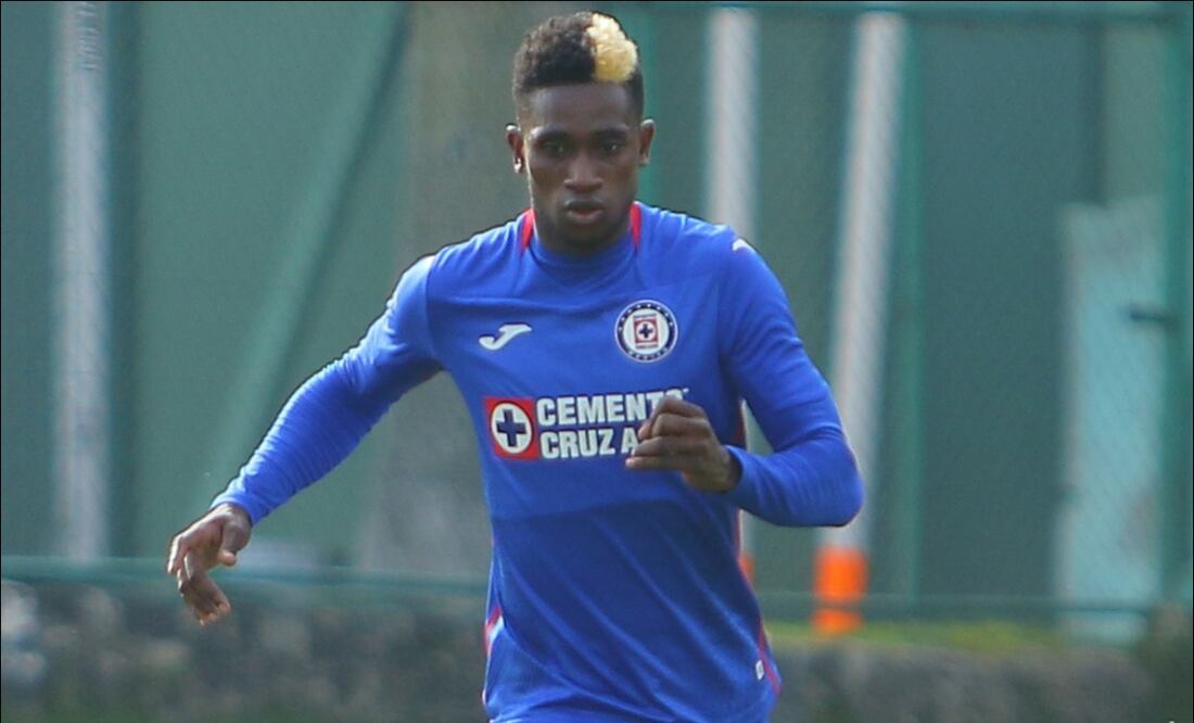 Jonathan Borja, en un duelo a puerta cerrada con Cruz Azul. FOTO: Imago7