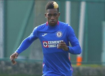 Jonathan Borja destapa polémica en Cruz Azul: acusa a cuerpo técnico de pedir dinero para jugar