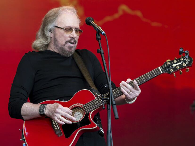 Barry Gibb, el Bee Gee que resurgió de las cenizas