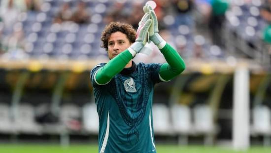 Guillermo Ochoa no ha podido conseguir equipo y peligra su lugar en el Mundial 2026. Foto: Especial