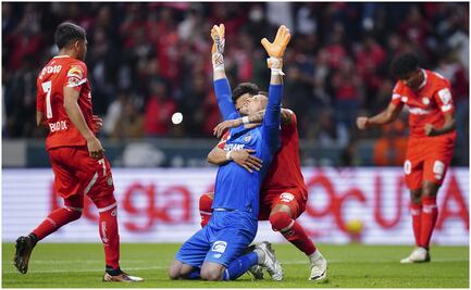 Volpi sigue anotando goles y Toluca derrotó al Santos en el Infierno