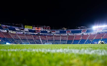 Estadio Ciudad de los Deportes sufre un incendio durante el Cruz Azul vs Chivas