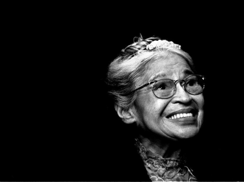 Rosa Parks, la mujer de color que se cansó de ceder ante los blancos 