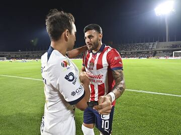Alexis Vega recibió insultos en el Estadio Olímpico: "¡Borracho, borracho!"