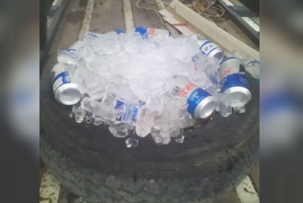 El mejor accesorio para el papá pambolero que no se pierde ni un partido. (Foto: Twitter/DonFregadetes)