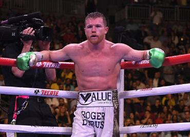 Canelo Álvarez fue tundido en Estados Unidos por negarse a pelear con David Benavidez: "Es una farsa"