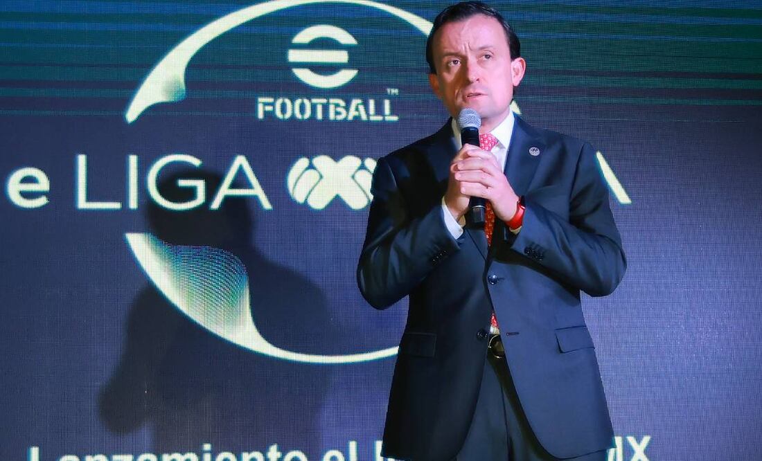 Mikel Arriola estuvo presente en el Senado de la República. Foto: Imago7