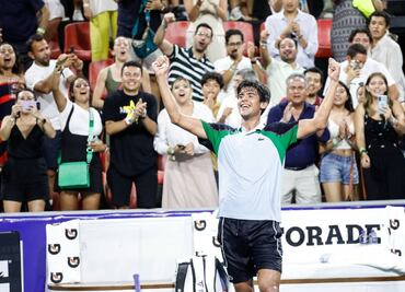 Rodrigo Pacheco consigue histórico triunfo en el Abierto Mexicano de Tenis 2025; avanza a la siguiente ronda