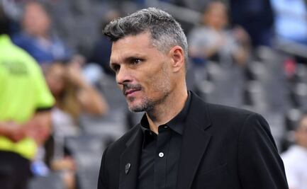 Santos hace oficial la llegada del Tano Ortiz como nuevo timonel