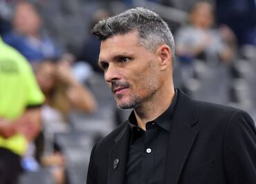 Santos hace oficial la llegada del Tano Ortiz como nuevo timonel