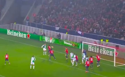 Santiago Giménez anota con el Feyenoord en la Champions League