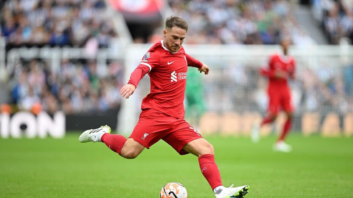 Uno de los futbolistas argentinos campeón en Qatar 2022 y que ha mostrado mayor crecimiento en los últimos tiempos tiene nombre y apellido y se trata de Alexis Mac Allister.
Foto: RRSS Liverpool FC