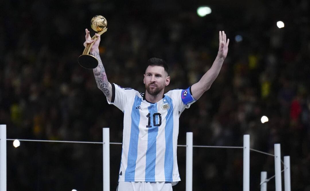Una de las playeras de Messi que se subastó fue la que usó en la Final ante Francia. Foto: Imago7