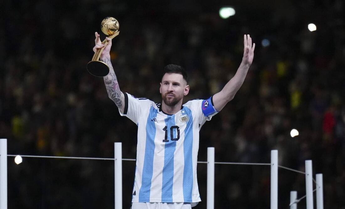 Una de las playeras de Messi que se subastó fue la que usó en la Final ante Francia. Foto: Imago7
