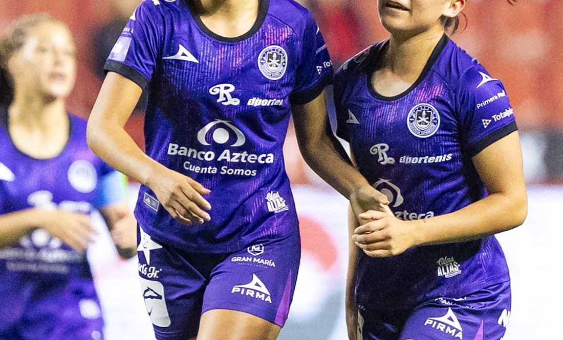 Jugadoras del Mazatlán en la Jornada 15 del Clausura 2025 de la Liga MX Femenil - Foto: Imago7