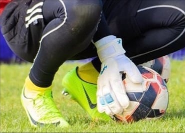 ¡Otro escándalo! Investigan a un portero por un nuevo caso de amaño en el futbol