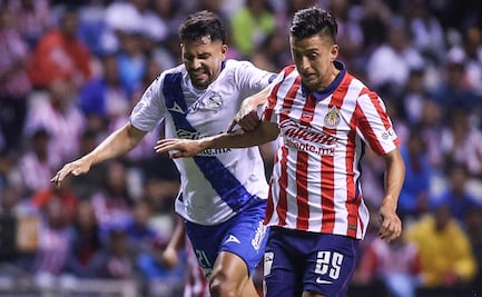 Chivas rescata el empate frente al Puebla con gol del Piojo Alvarado