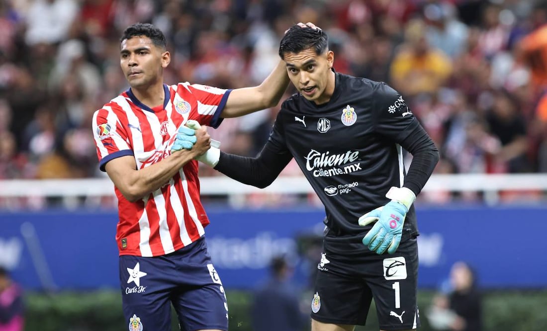Chivas dejó ir la ventaja ante Tigres y se tuvieron que conformar con el empate. Foto: Imago7