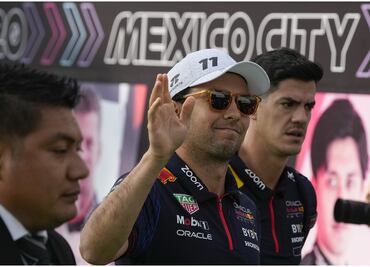 ¡Increíble 'Checo' Pérez! Rebasó de forma espectacular a los dos Mercedes en el GP de Brasil