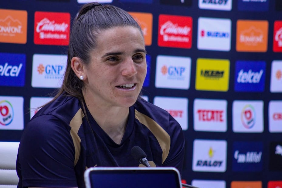 Andrea Pereira en conferencia de prensa con Pumas Femenil, durante la fase regular del torneo Apertura 2026 - Foto: Maritza Villágómez | EL GRÁFICO