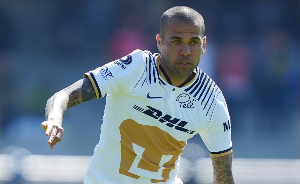 Dani Alves con Pumas FOTO: Imago7