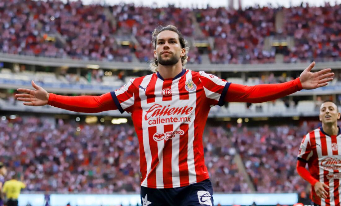 Crosas señaló que es un jugador con mucha velocidad e interesante. Foto: Imago7.