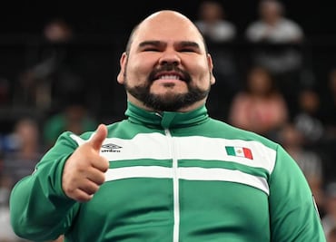 José de Jesús Castillo dedica medalla de bronce a su hijo