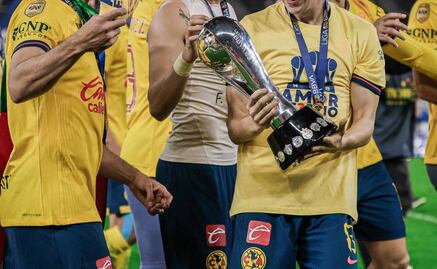 Venden en famoso tianguis un trofeo del América por ¡100 mil pesos! 