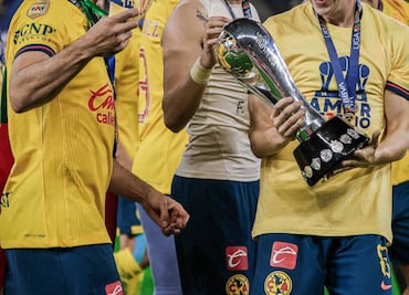 Venden en famoso tianguis un trofeo del América por ¡100 mil pesos!