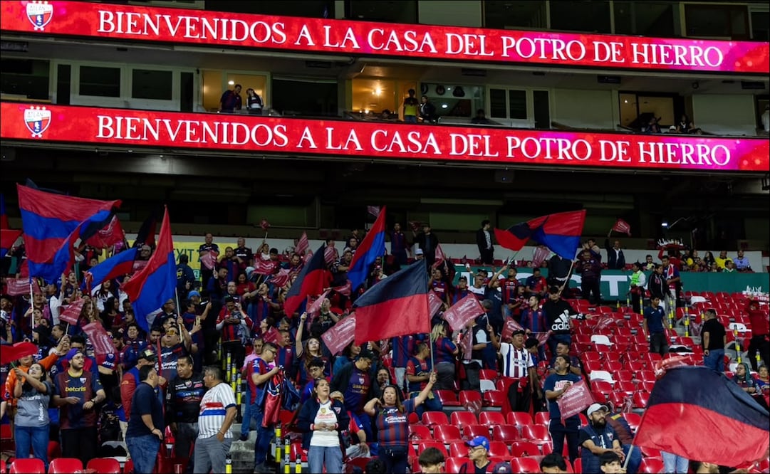 Atlante regresó al estadio Azteca y así lo vivió su siempre fiel afición: “Es hermoso estar de regreso” / FOTO: Hugo Salvador - EL UNIVERSAL