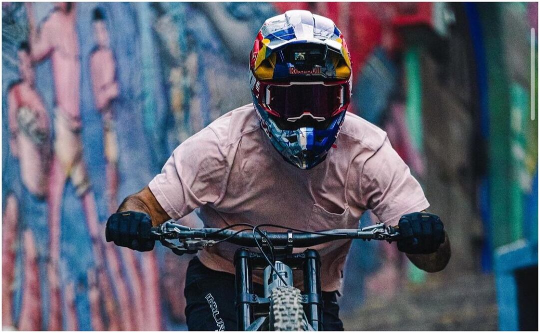 Ciclista de Red Bull downhill México / FOTO: Red Bull México