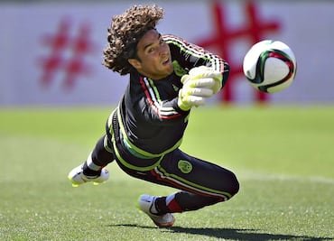 Guillermo Ochoa rechaza jugar con un equipo europeo