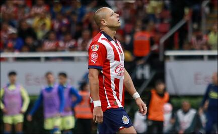 Chicharito Hernández sufre un esguince en el tobillo