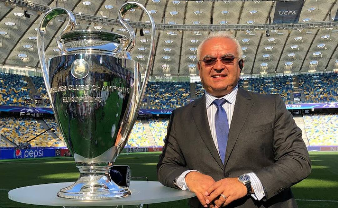 Luis Omar Tapia es recordado por sus emblemáticas narraciones en Champions League. Foto: Especial