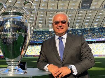 Luis Omar Tapia se integra a TNT Sports y podrá narrar la Champions League y Premier League