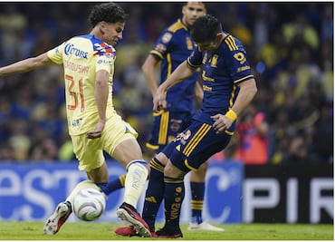 ¡Comienza la polémica! Igor Lichnovsky comete fuerte entrada sobre Jesús Angulo